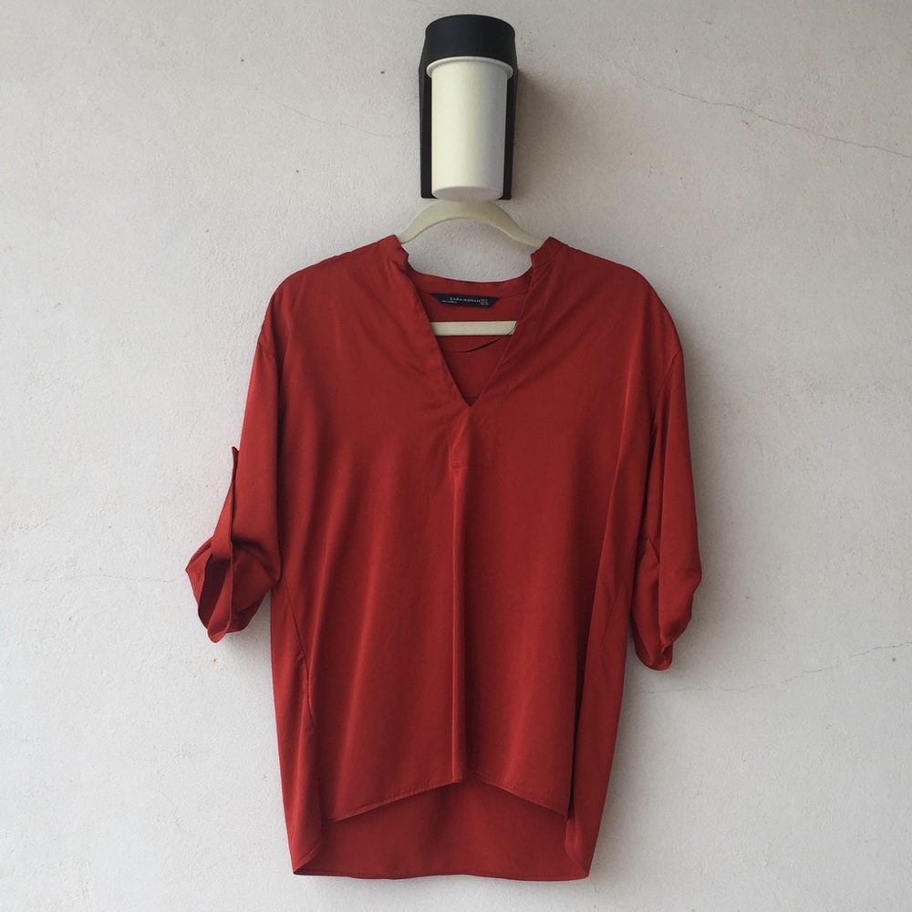 ⚡️SALE⚡️ Silky Zara blouse